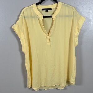 Cynthia Steffe Soft Yellow V-Neck Blouse